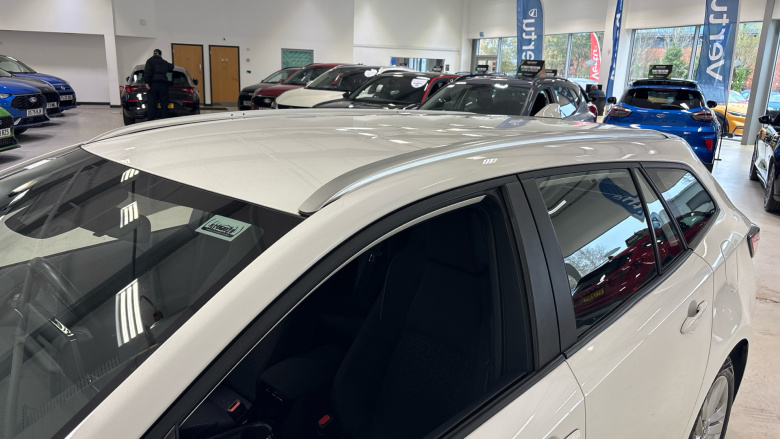 Toyota Corolla 1.8 VVT-i Hybrid Icon Tech 5dr CVT Hybrid Estate